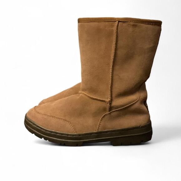 Ugg Rubber Soled Boots - Picture 1 of 4